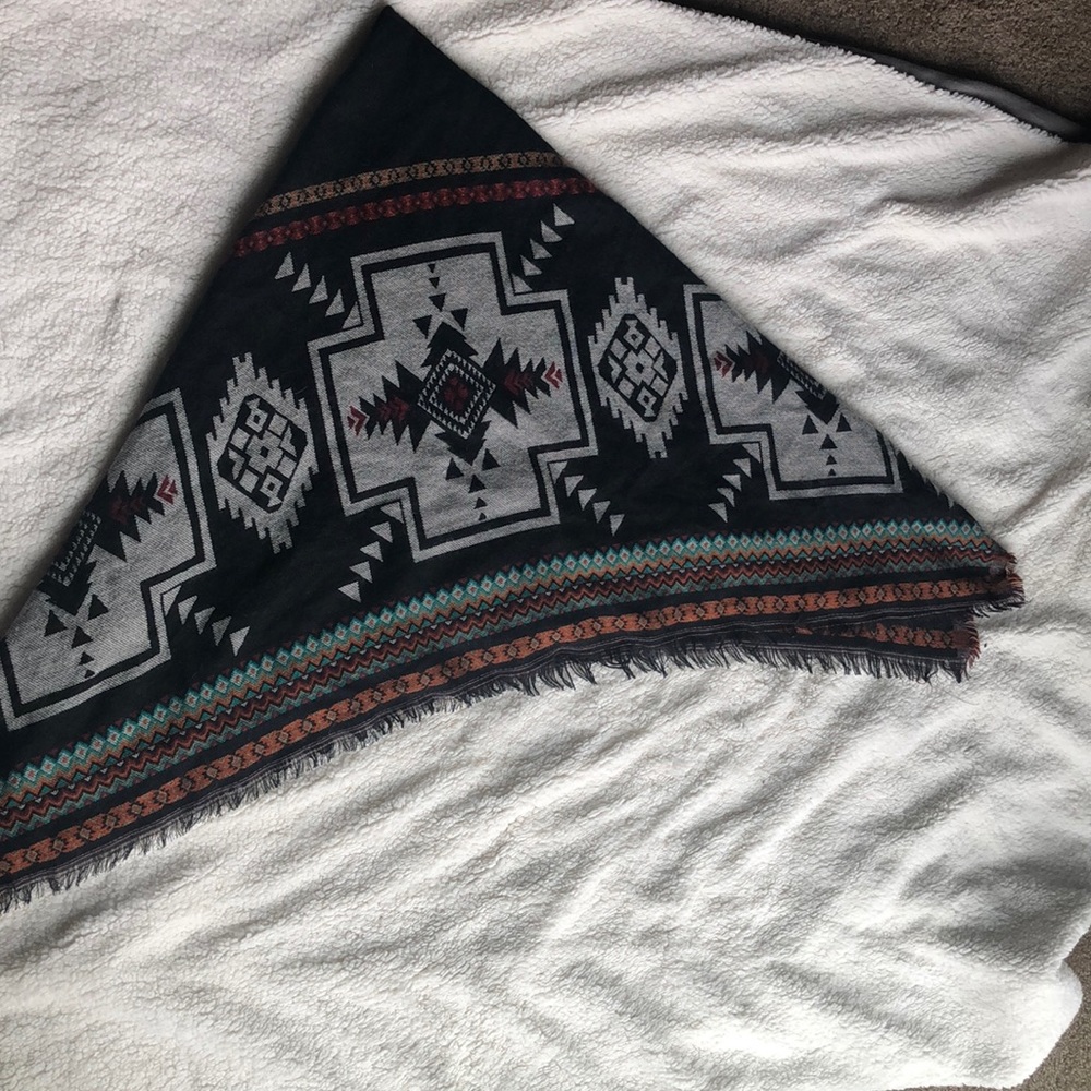 Aztec print blanket scarf